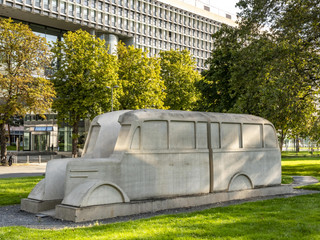 Denkmal-der-grauen-Busse-KoelnTourismus-Seelbach_5273.jpg