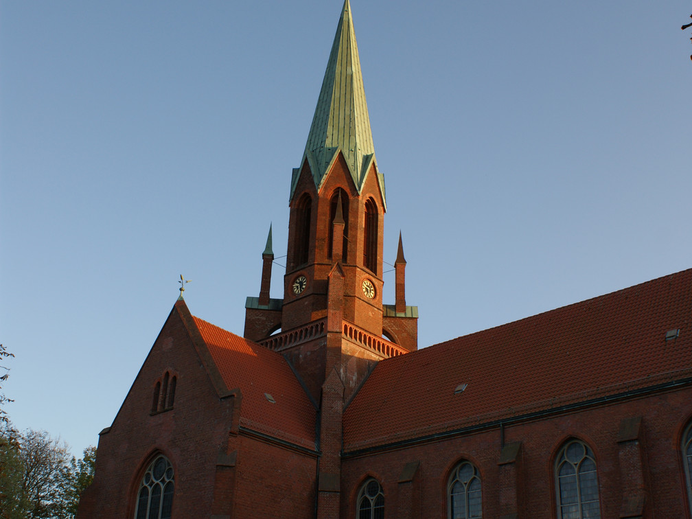 Außenansicht Christus- und Garnisonkirche