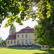 Gutshaus und Park Sauen