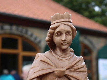Die heilige Barbara vor der Ausstellung Die heilige Barbara vor der Ausstellung