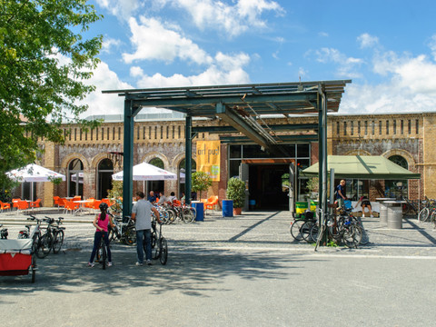 Blick auf den Eingang der Location kabelmetal