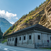 Wanderung Simplon Dorf - Alpjerbidi - Alpjen - Alte Kaserne (Gondoschlucht) Wanderung Simplon Dorf - Alpjerbidi - Alpjen - Alte Kaserne (Gondoschlucht)