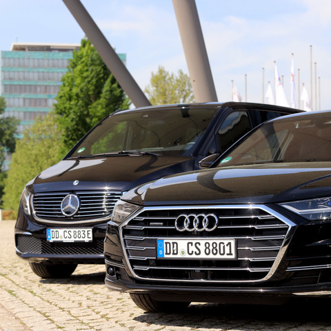 Imagefoto Imagefoto 8x8 mit V-Klasse und AudiImage photo 8x8 with V-Class and AudiObrázek foto 8x8 s třídou V a AudiZdjęcie 8x8 z Klasą V i AudiFoto 8x8 met V-Klasse en AudiImmagine foto 8x8 con Classe V e Audi