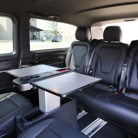 Image photo Imagefoto 8x8 mit V-Klasse und AudiImage photo 8x8 with V-Class and AudiObrázek foto 8x8 s třídou V a AudiZdjęcie 8x8 z Klasą V i AudiFoto 8x8 met V-Klasse en AudiImmagine foto 8x8 con Classe V e Audi