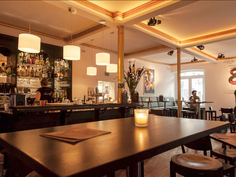 Cinema Arthouse Achteinhalb Cinema Arthouse AchteinhalbCinema Arthouse AchteinhalbCinema Arthouse Achteinhalb