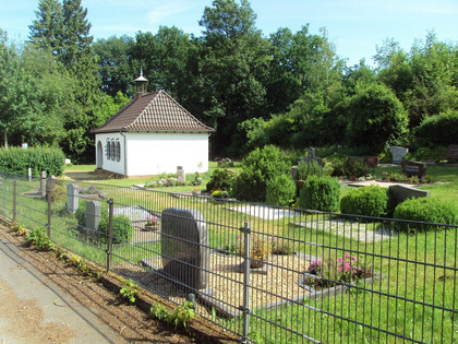Salzgitter Höhenzug, Wanderweg 19 Friedhofskapelle Engerode