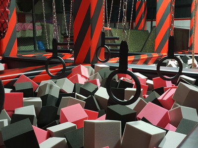 Indoorspielplatz Känguroom - Ninja Warrior