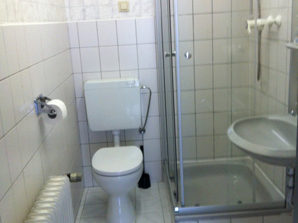 Bad rechts Boardinghouse Salzgitter, Standort Reppner