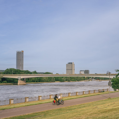 Blick vom Bonner Bogen Richtung Bonn