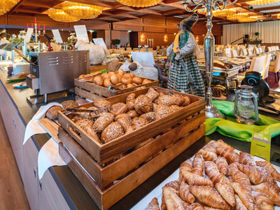 AHORN HARZ HOTEL BRAUNLAGE - Frühstücksbuffet Brötchen
