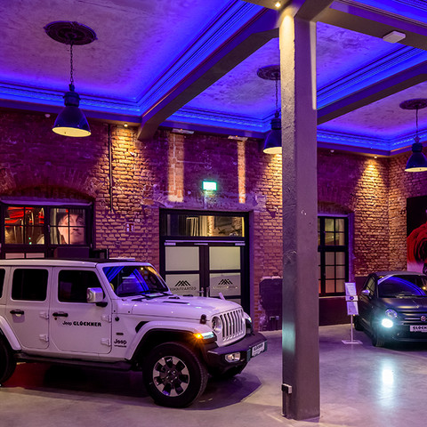 Car presentation at Ostra Studios Autopräsentation in den Ostra-StudiosCar presentation at Ostra Studios