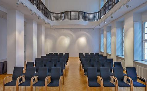 Conference room Tagungsraum im Hotel Taschenbergpalais Kempinski DresdenConference room at the Hotel Taschenbergpalais Kempinski Dresden