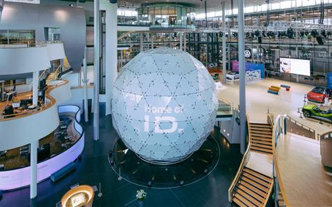 The Transparent Factory Die Gläserne Manufaktur EingangThe Transparent Factory Entrance