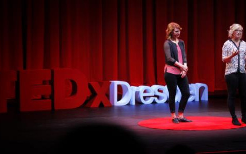 TED Talk Die Psychotherapeutin Andrea Horn und die Kulturwissenschaftlerin Saskia RudolphPsychotherapist Andrea Horn and cultural scientist Saskia Rudolph