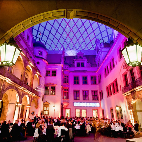 Kleiner Schlosshof Abendveranstaltung im Kleinen SchlosshofEvening event in the Small Castle Courtyard