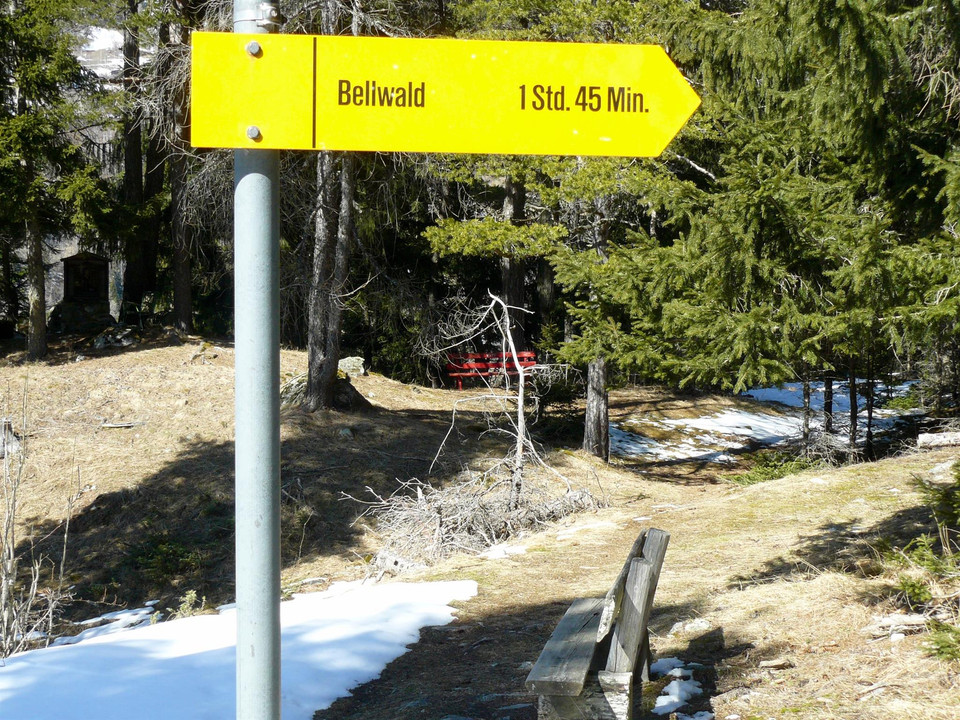 Spazieren direct hinten Haus