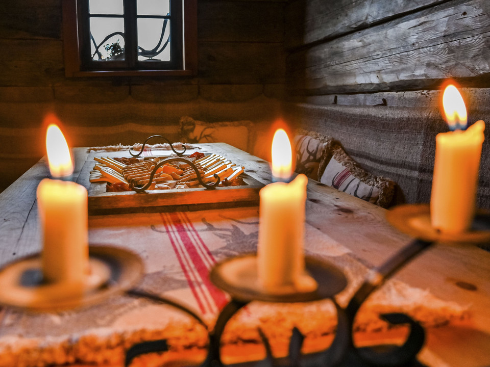 Schneeschuhwanderung bei Vollmond - Skischule Riederalp Schneeschuhwanderung bei Vollmond - Skischule Riederalp