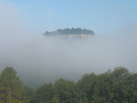 Festung Königstein im Nebel