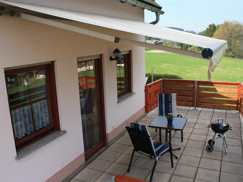 Terasse mit Grillmöglichkeit