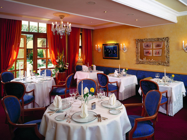 Johann Gottfried Fehre banquet room Bankettraum Johann Gottfried Fehre in der Bülow ResidenzJohann Gottfried Fehre banquet room in the Bülow Residence