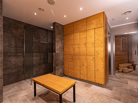 Wellnessoase- Schließfächer