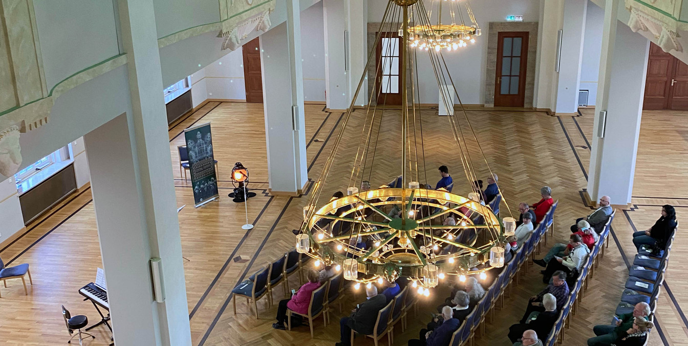 Lesung Lesung im Löwensaal DresdenReading in the Löwensaal Dresden