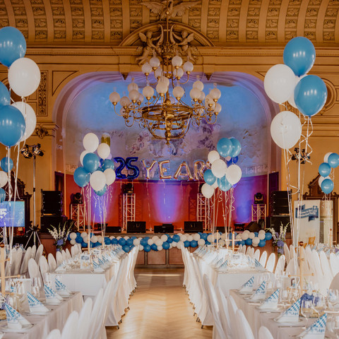 eingedeckte Tische eingedeckte Tischetables laidNastavení stolůUstawianie stołówTafels dekkenPreparare i tavoli