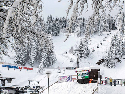 Blick auf Sessellift Skiarena Silbersattel