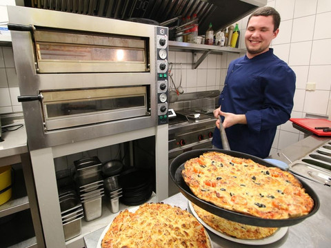 Buntes Haus Seiffen_Pastabar_Pizza