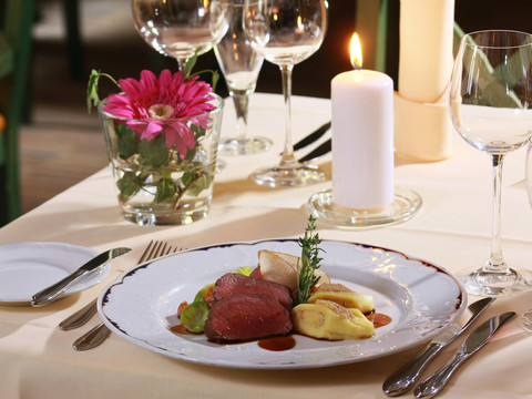 Hirschrücken mit Tafel