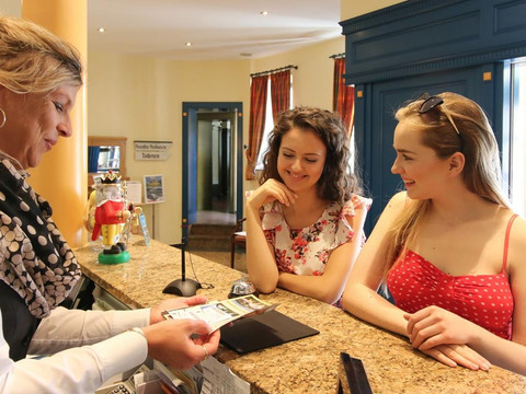 Buntes Haus Seiffen_Rezeption_2