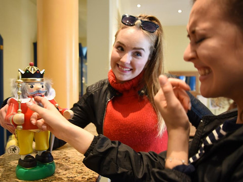 Buntes Haus Seiffen_Rezeption_4