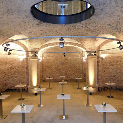 Stehempfang im Lipsiusbau Stehempfang im LipsiusbauStand-up reception in the Lipsius BuildingRecepce ve stoje v budově LipsiusRecepcja na stojąco w budynku LipsiusStand-up receptie in het LipsiusgebouwAccoglienza in piedi nell'edificio Lipsius