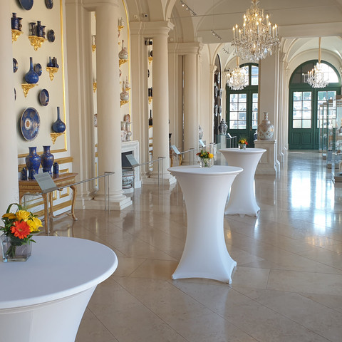 Porcelain collection Porzellansammlung im Dresdner ZwingerPorcelain collection in the Dresden ZwingerSbírka porcelánu v drážďanském ZwingeruKolekcja porcelany w drezdeńskim ZwingerzePorseleinverzameling in de Dresdener ZwingerCollezione di porcellane dello Zwinger di Dresda