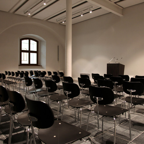 Hermann Glöckner Room Row seating