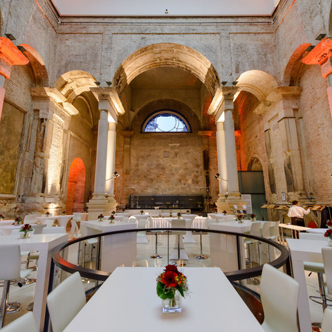 Upper foyer of the Lipsius Building Oberes Foyer des LipsiusbausUpper foyer of the Lipsius Building