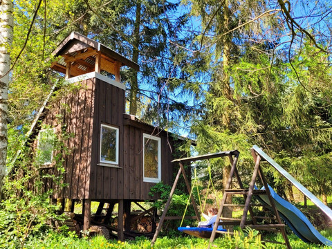 Baumhaus für die kleinen Gäste