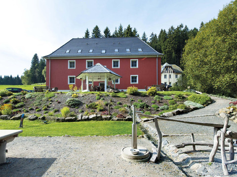 Gartenansicht- Felswelten