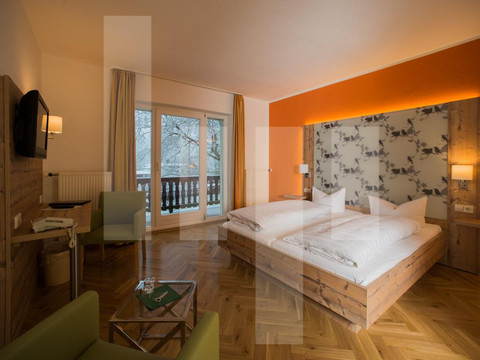 Zimmer mit Balkon