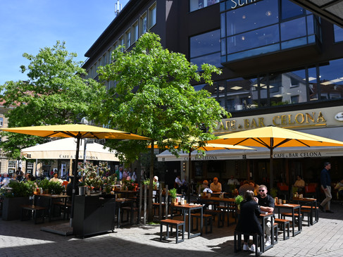 Café Celona Außenansicht Café CelonaExterior view of Café CelonaBuitenaanzicht van Café Celona