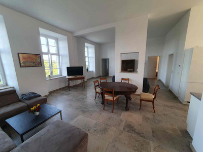 Sonnenschloss Walbeck - Ferienwohnung Adelheid - Wohnzimmer mit Essplatz