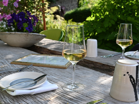 Restaurant Wilde Triebe Restaurant Wilde TriebeRestaurant Wilde TriebeRestaurant Wilde Triebe