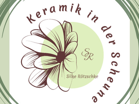 Bloemenillustratie met de inscriptie "Keramik in der Scheune" en "Silke Rötzschke" in bruin op een lichtgroene achtergrond.