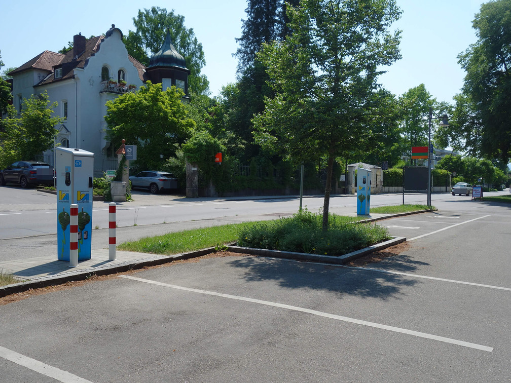 E-Ladestation-Parkplatz-P4-Kurpark-Bad-Aibling.JPG