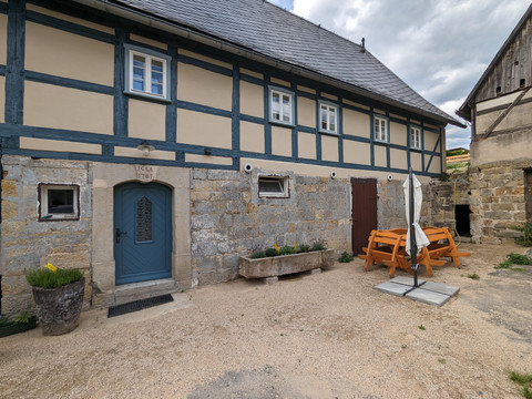 Sitzplatz-Hofbereich