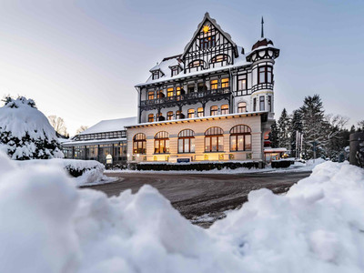 Göbel´s Vital Hotel Bad Sachsa - Hausansicht im Winter