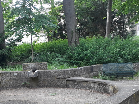 Brunnen auf dem Salvatorfriedhof-1