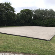 Bouleplatz im Avenarius Park