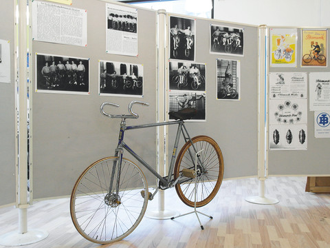  Historische Bismarck-Zweiräder Ausstellung