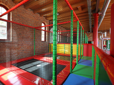 HaWoGe Spiele Magazin Trampolinbereich